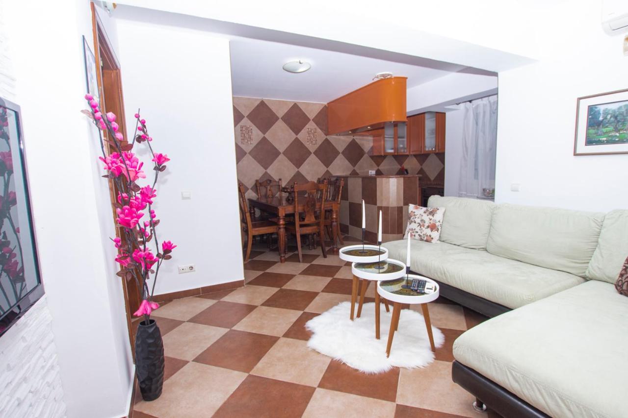 Lea Apartment Бар Экстерьер фото